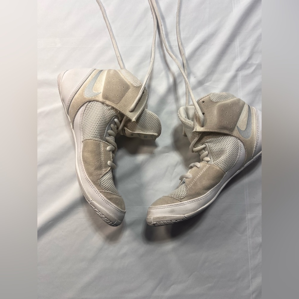 Nike Fury wrestling shoes size 7 - Picture 3 of 7